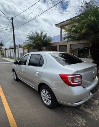 RENAULT LOGAN 1.0 12V SCE FLEX ZEN MANUAL RENAULT LOGAN 1.0 12V SCE FLEX ZEN MANUAL